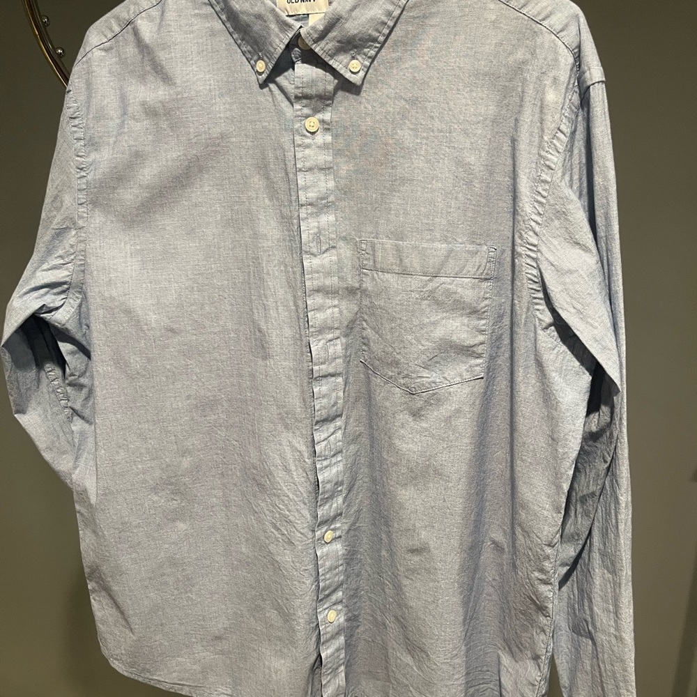 Mens Old Navy large, chambray blue, casual button down